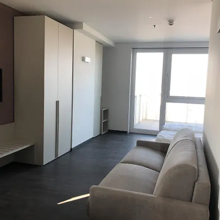 Sky Tower Aparthotel 5*